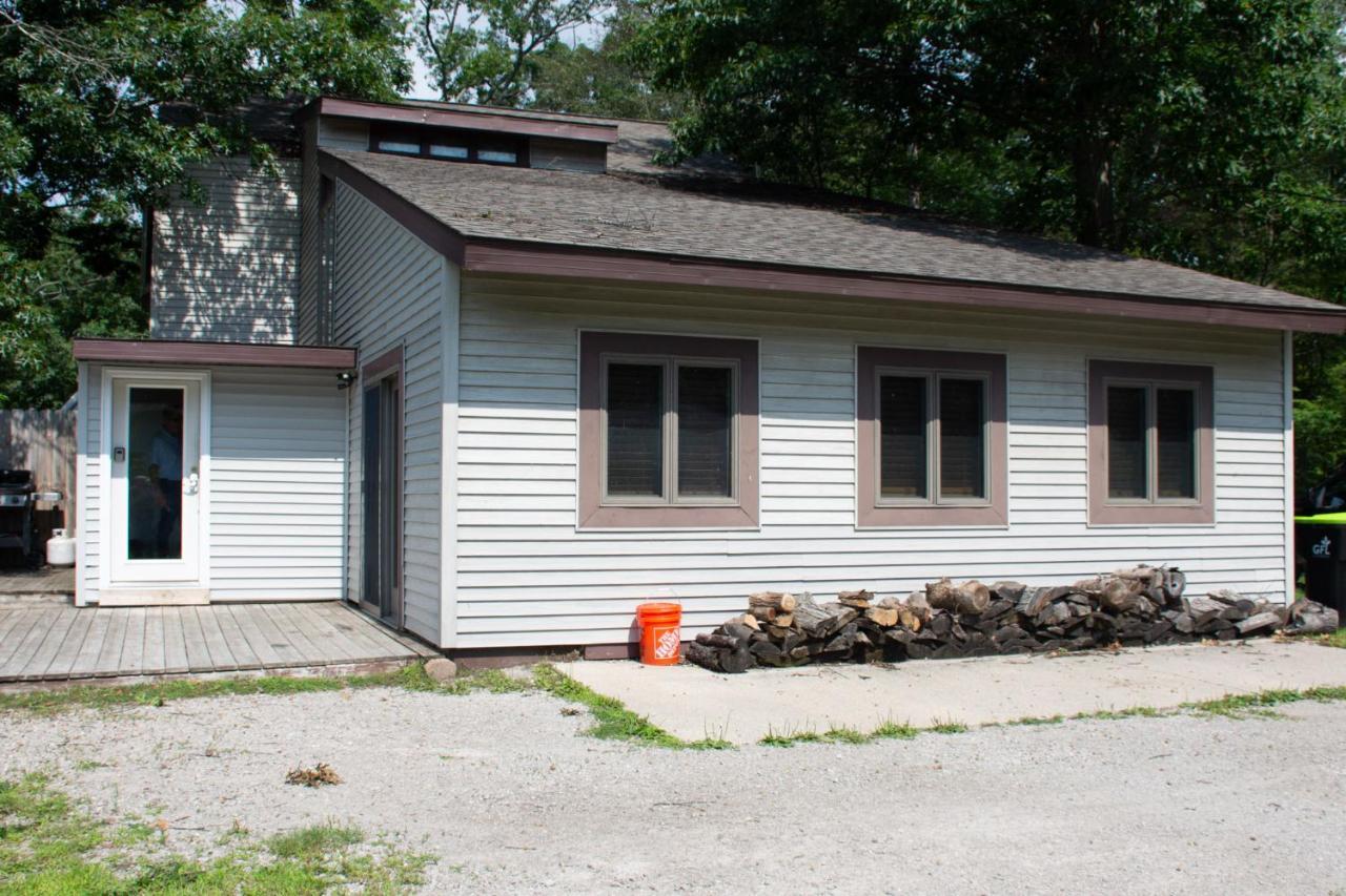 Cozy Home Lake Huron With Loft 2 Bedroom 1 Bathroom Au Gres Esterno foto